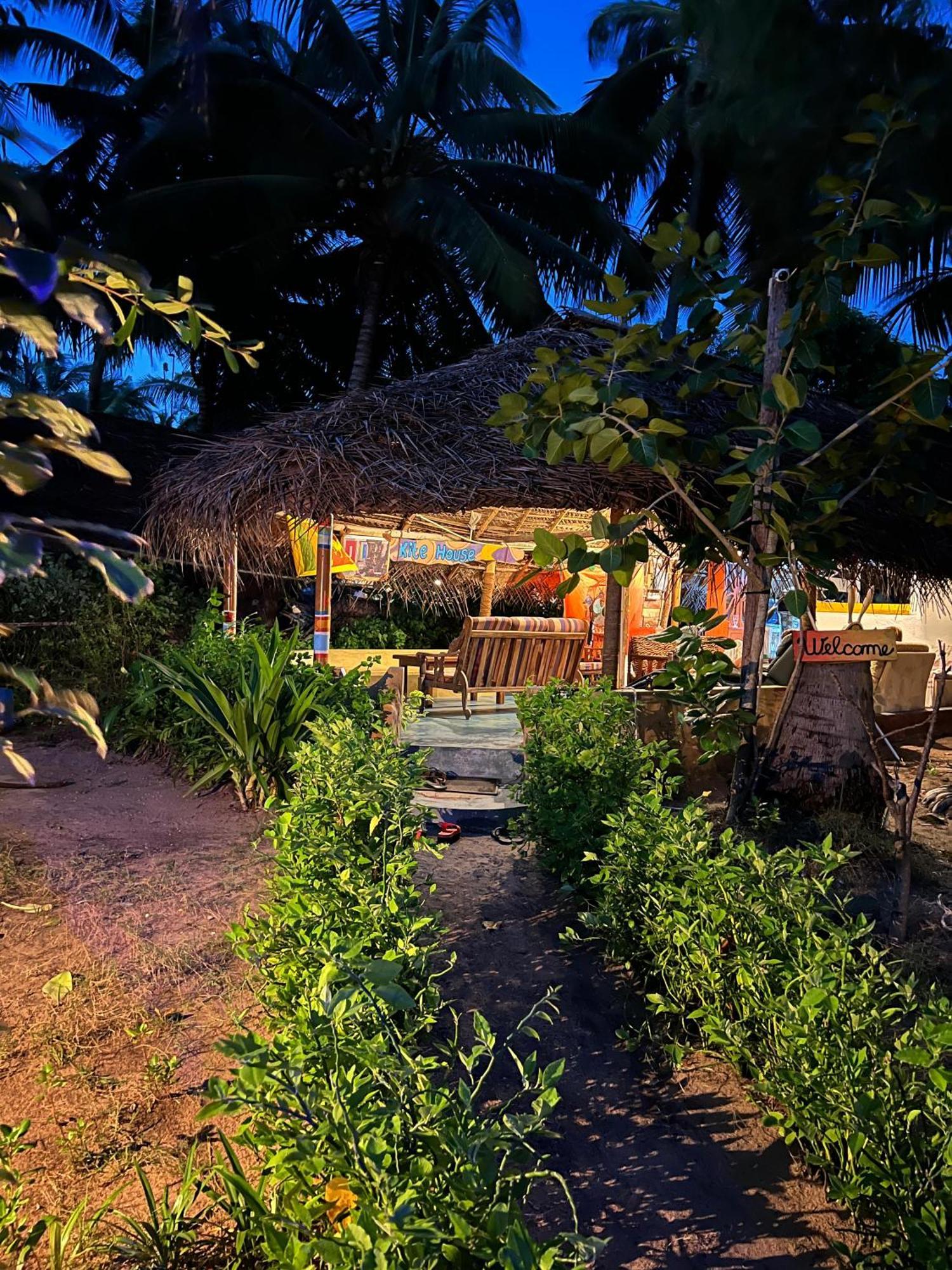 Kite House Cafe Bed & Breakfast Kalpitiya Eksteriør bilde